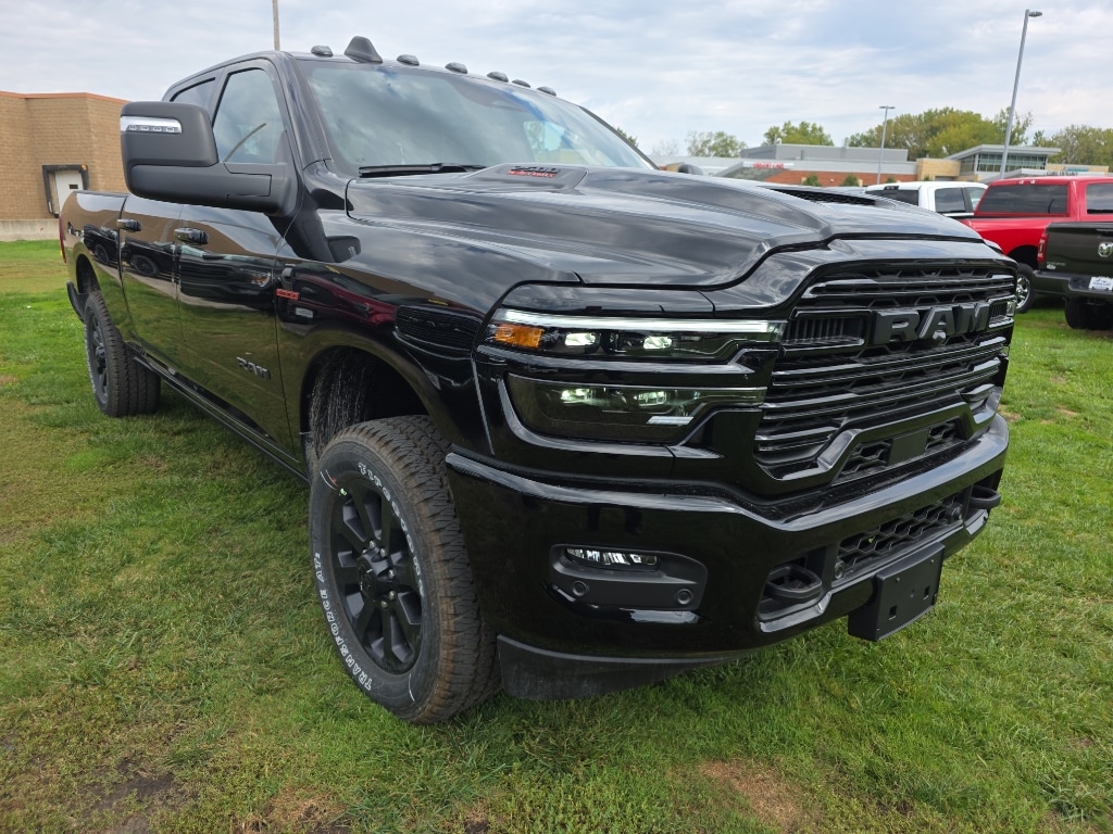 New 2026 Ram 2500 LARAMIE CREW CAB 4X4 6'4 BOX Pickup