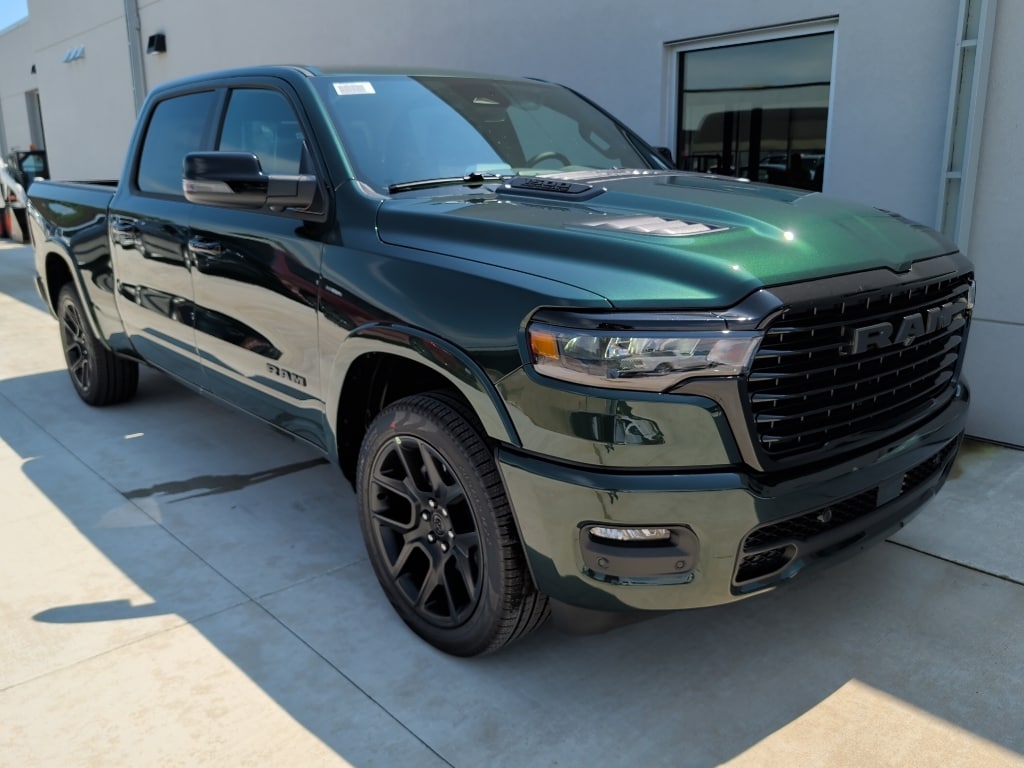 New 2026 Ram 1500 LARAMIE CREW CAB 4X4 6'4 BOX Pickup