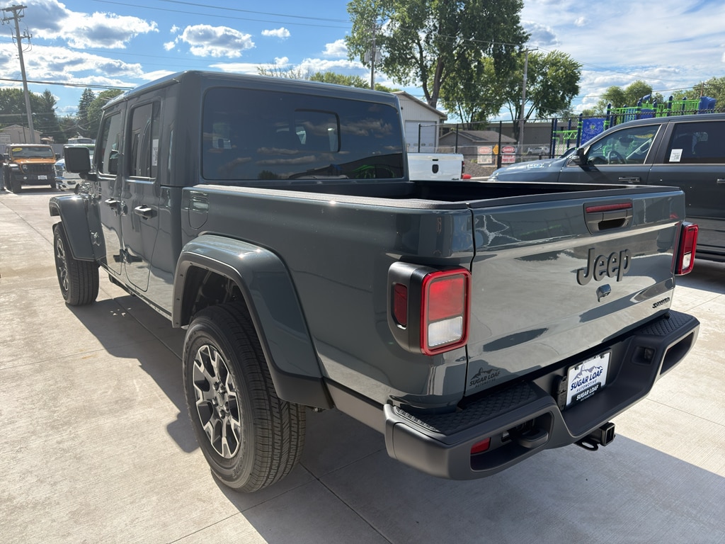New 2026 Jeep Gladiator SAHARA 4X4 Pickup