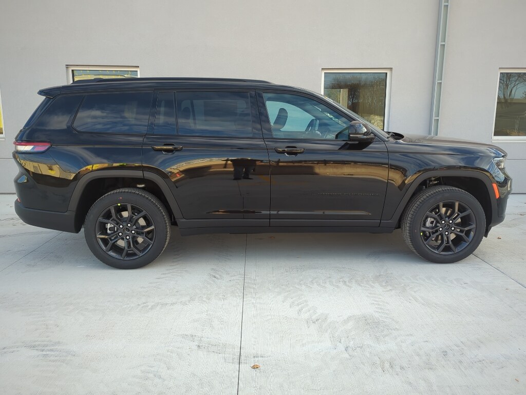 New 2025 Jeep Grand Cherokee L LIMITED 4X4 Sport Utility