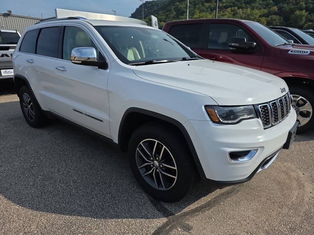 2018 Jeep Grand Cherokee Limited photo 2