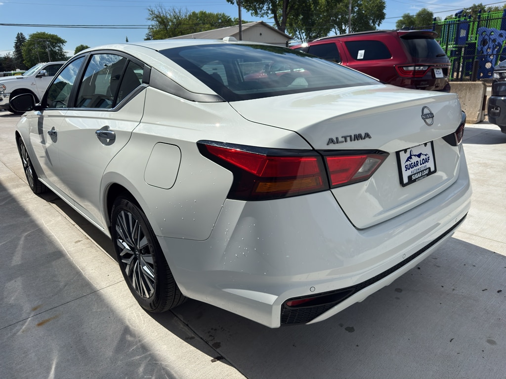Used 2025 Nissan Altima SV Sedan