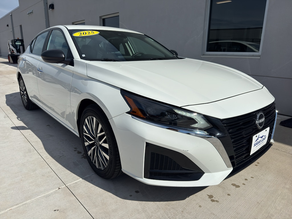 Used 2025 Nissan Altima SV Sedan