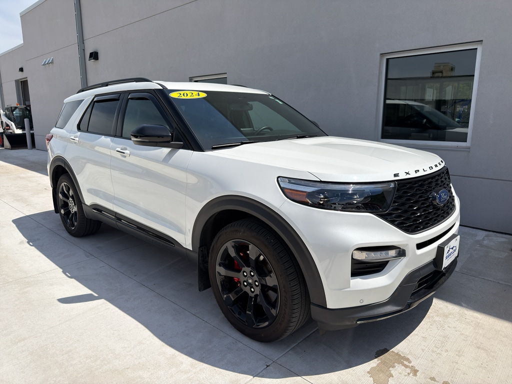 Used 2024 Ford Explorer ST SUV