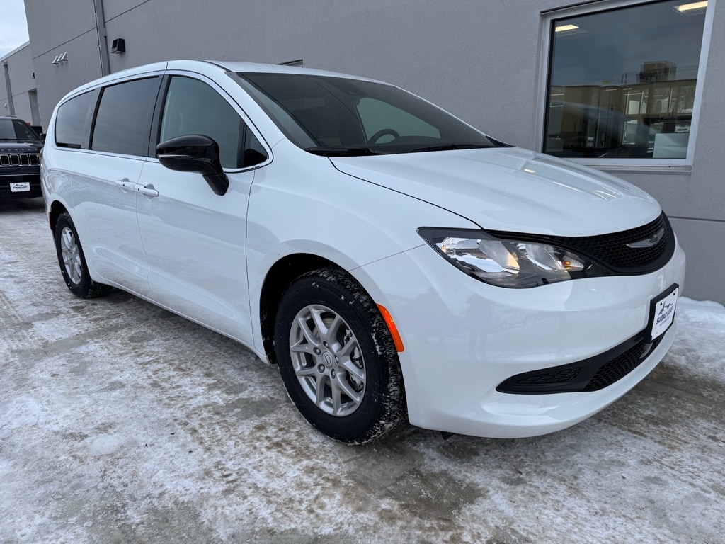 2026 Chrysler Voyager LX's photo