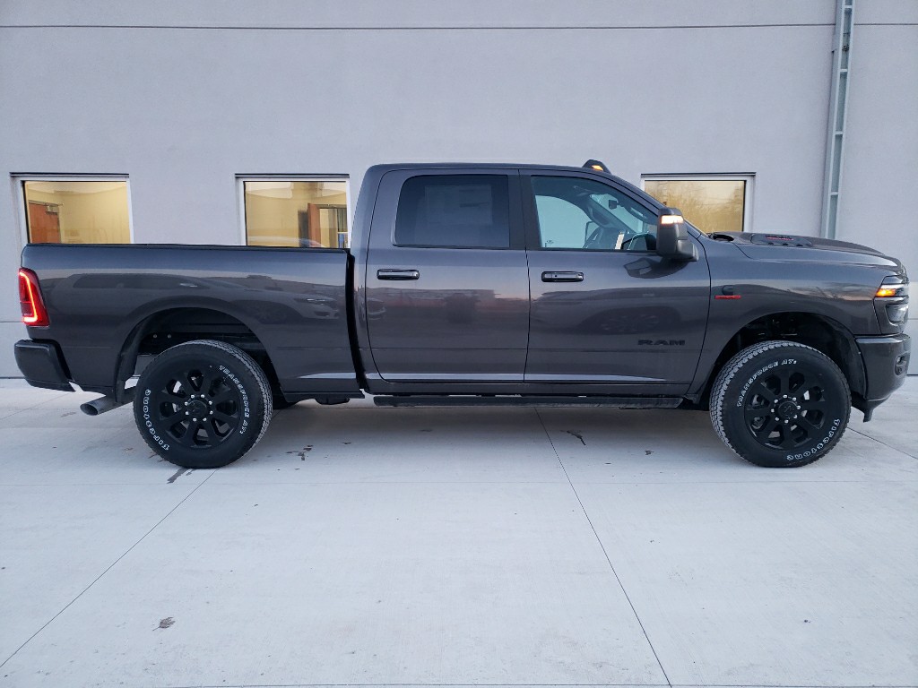 2026 RAM 2500 Laramie - Photo 9