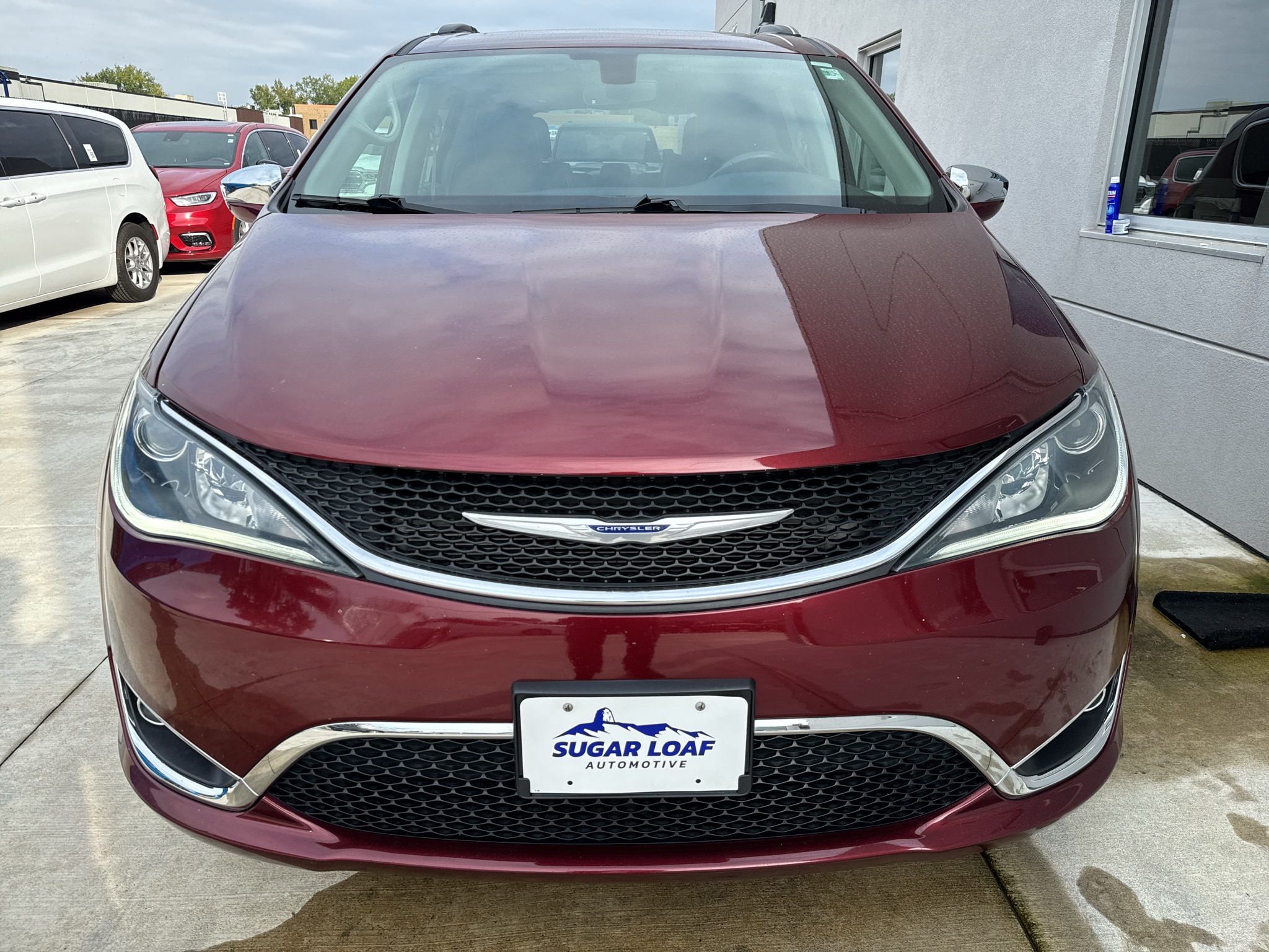 Used 2019 Chrysler Pacifica Limited with VIN 2C4RC1GG2KR731917 for sale in Winona, MN