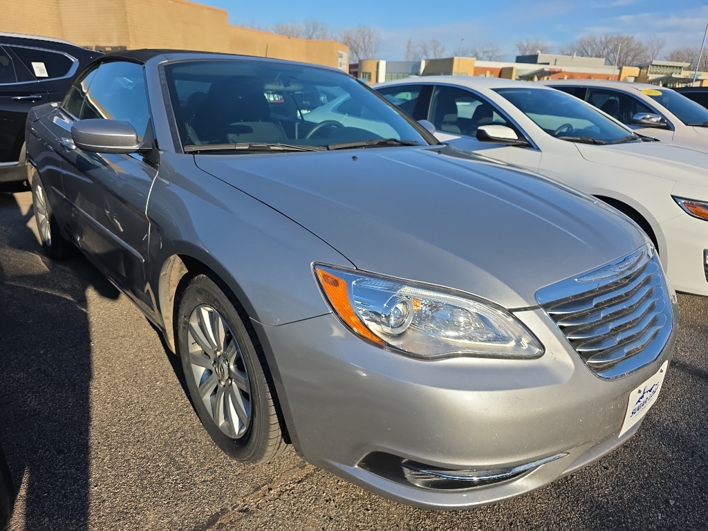 2013 Chrysler 200 Touring