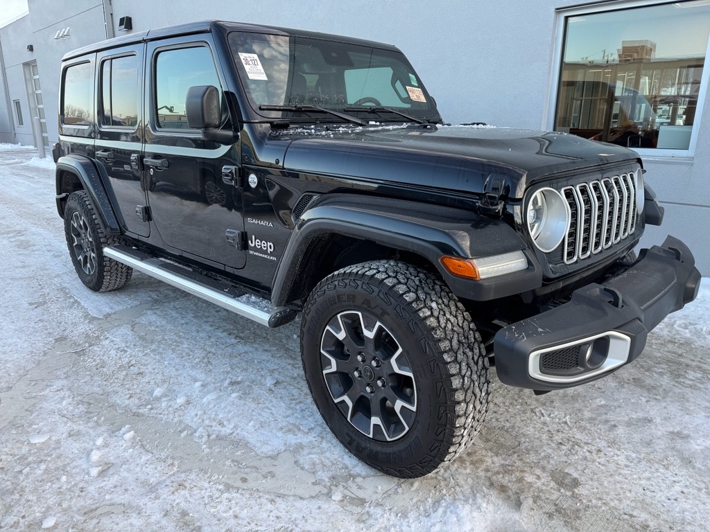 2024 Jeep Wrangler 4-Door Sahara's photo