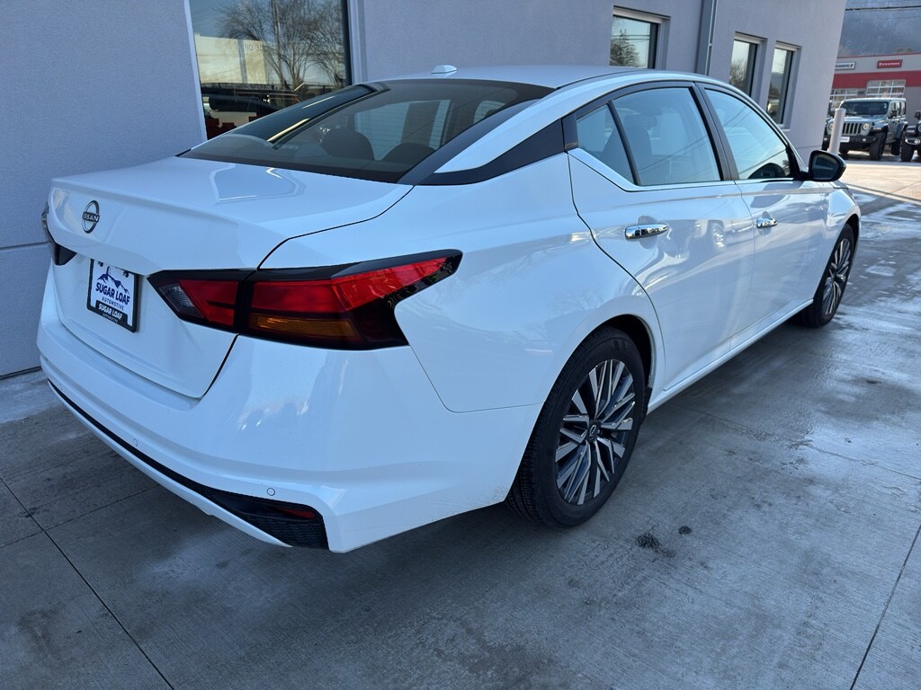 Used 2025 Nissan Altima SV Sedan