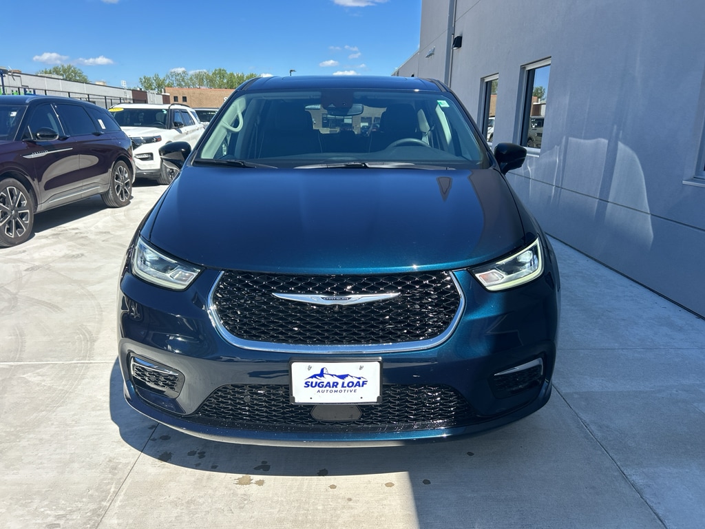 Used 2024 Chrysler Pacifica Limited with VIN 2C4RC3GG1RR147854 for sale in Winona, Minnesota