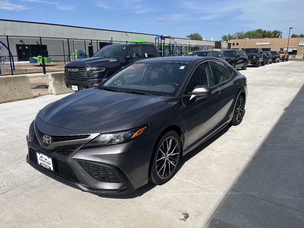 Used 2021 Toyota Camry SE Sedan