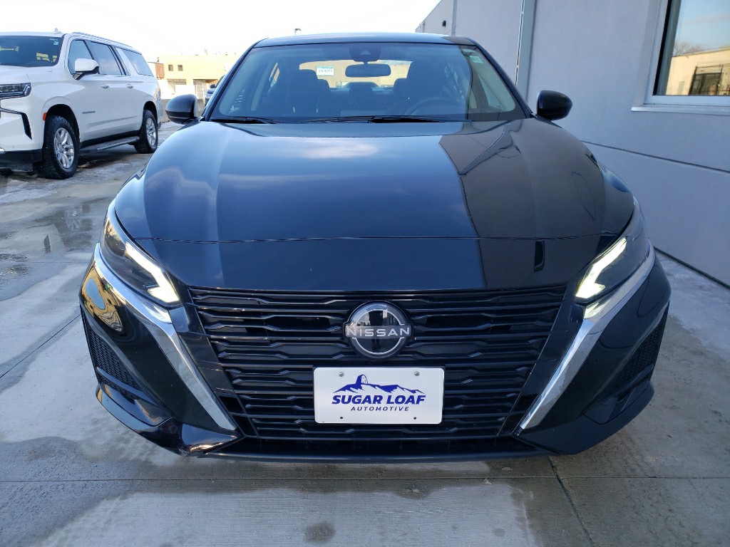 Used 2025 Nissan Altima SV with VIN 1N4BL4DV1SN385397 for sale in Winona, Minnesota