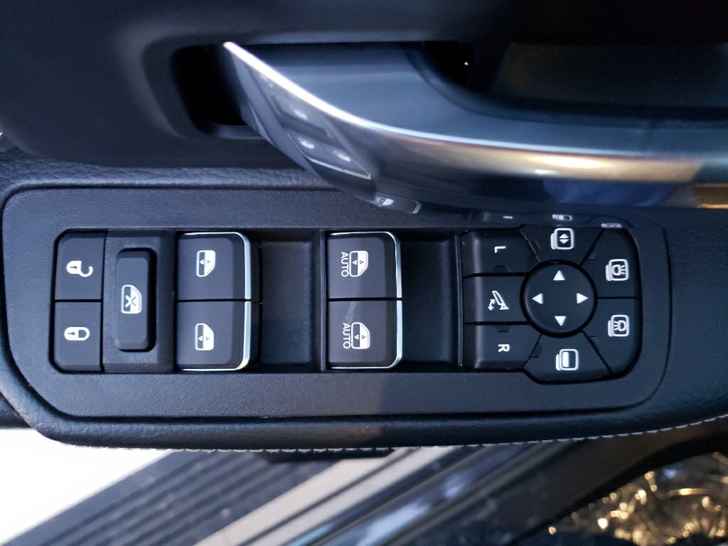 2026 RAM 2500 Laramie - Photo 33