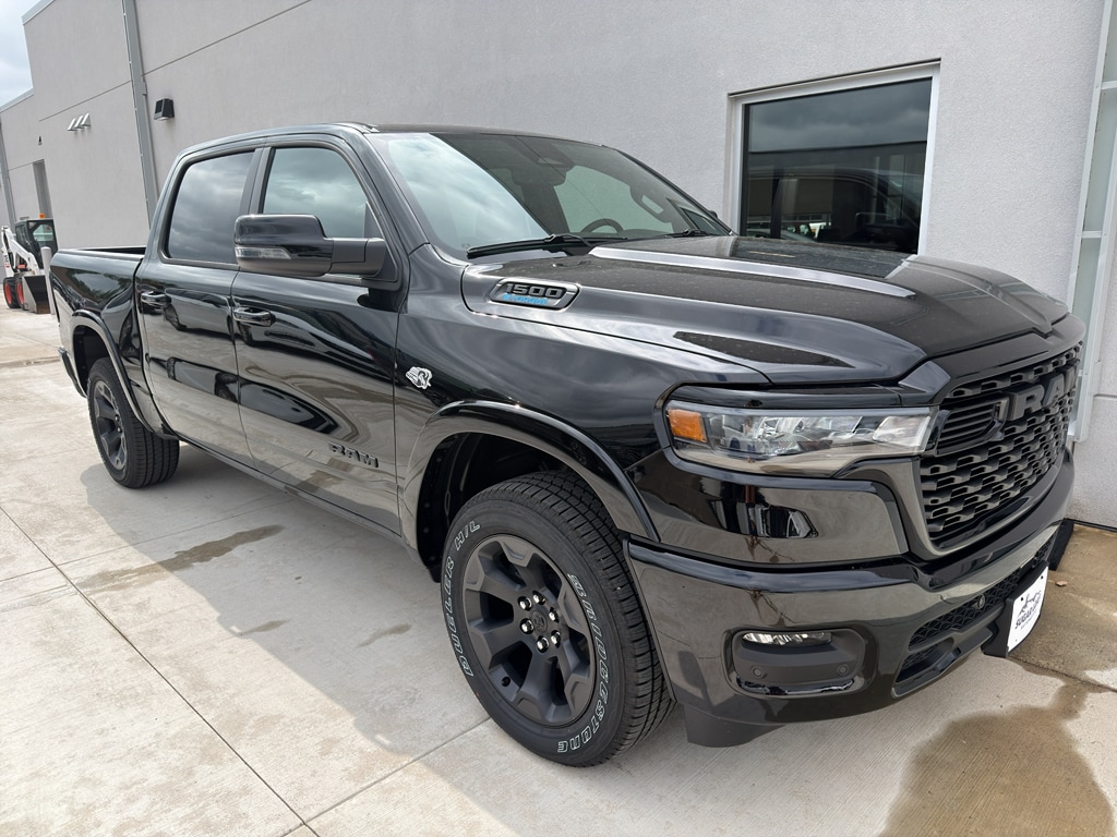 New 2026 Ram 1500 BIG HORN CREW CAB 4X4 5'7 BOX Pickup