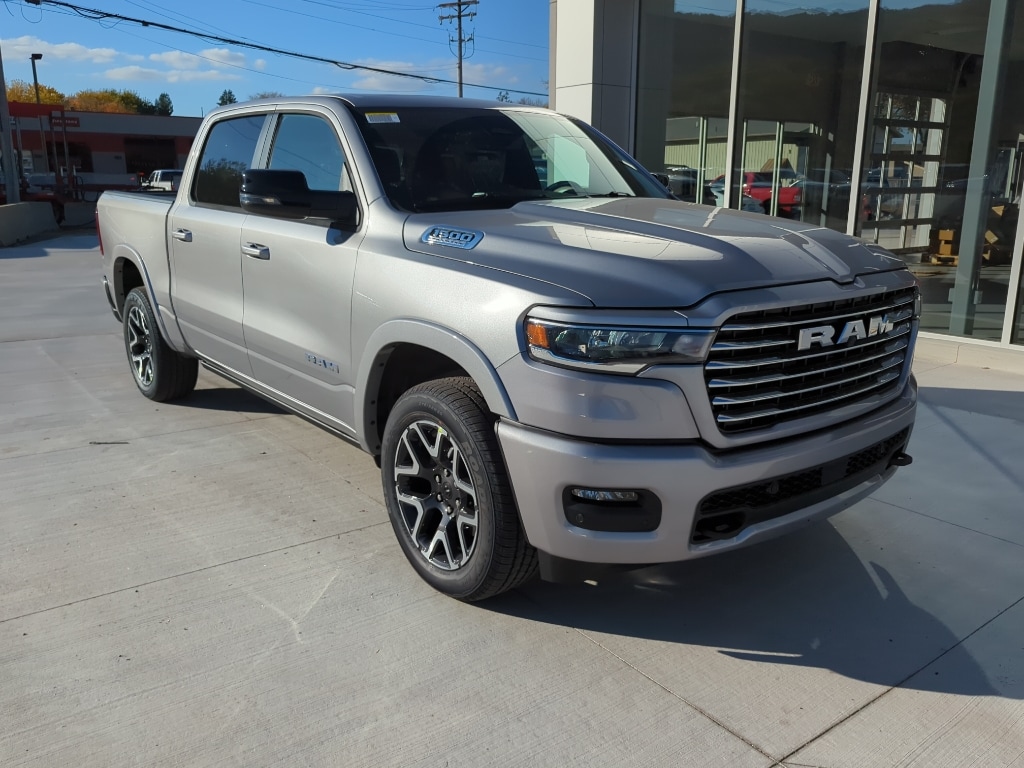 2026 RAM Ram 1500 Pickup Laramie's photo