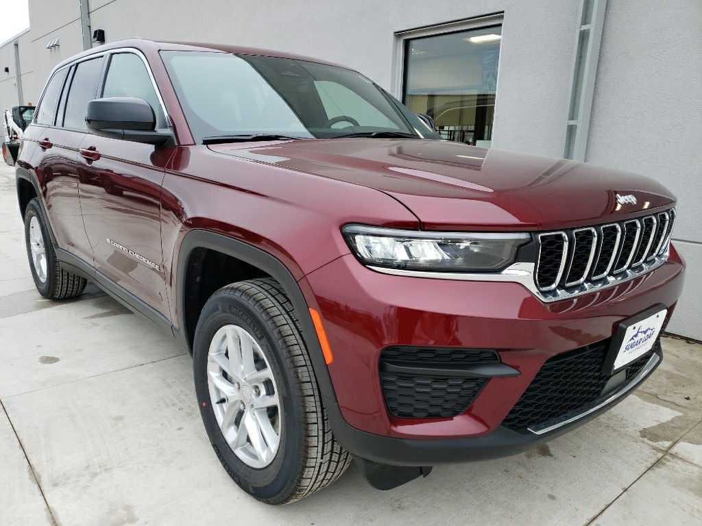 New 2026 Jeep Grand Cherokee LAREDO X 4X4 Sport Utility