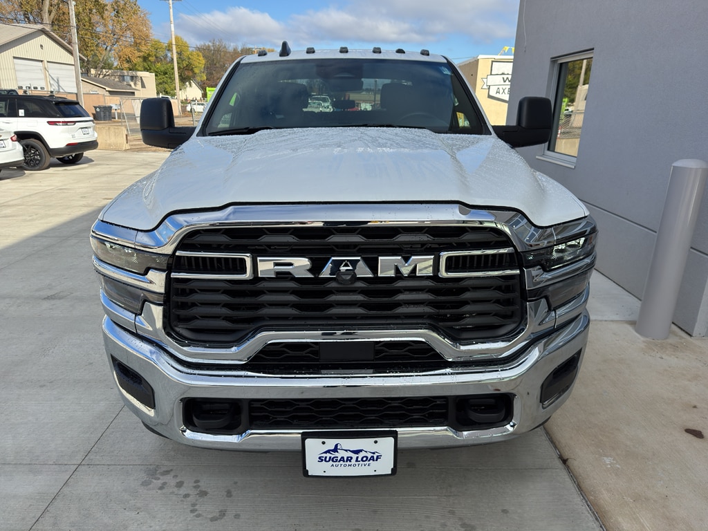 New 2026 Ram 3500 TRADESMAN CREW CAB 4X4 8' BOX Pickup
