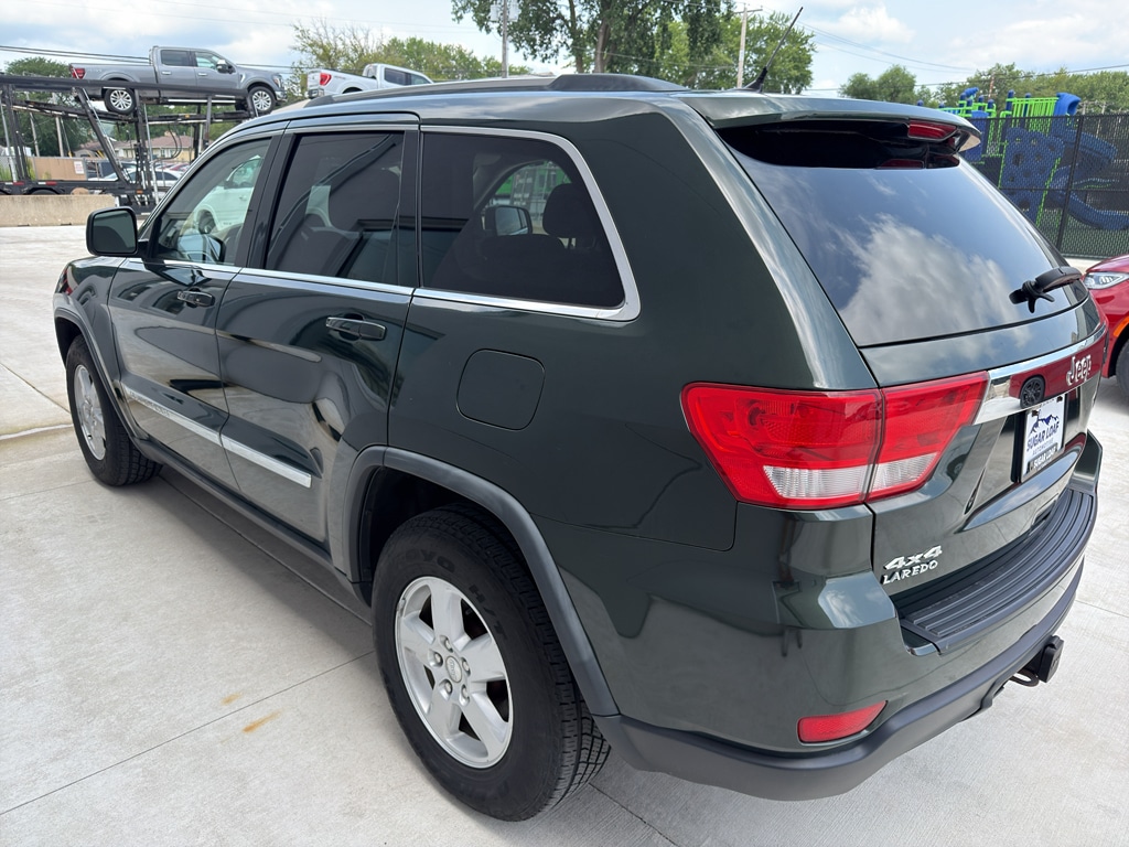 Used 2011 Jeep Grand Cherokee Laredo SUV