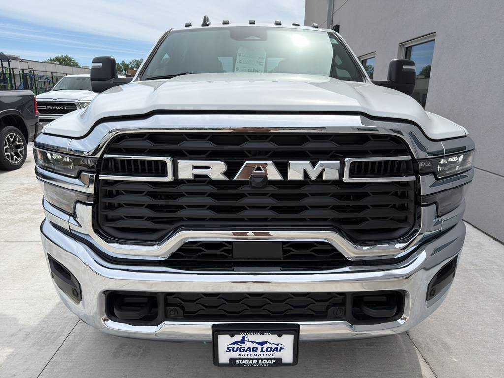 New 2026 Ram 2500 TRADESMAN CREW CAB 4X4 6'4 BOX Pickup