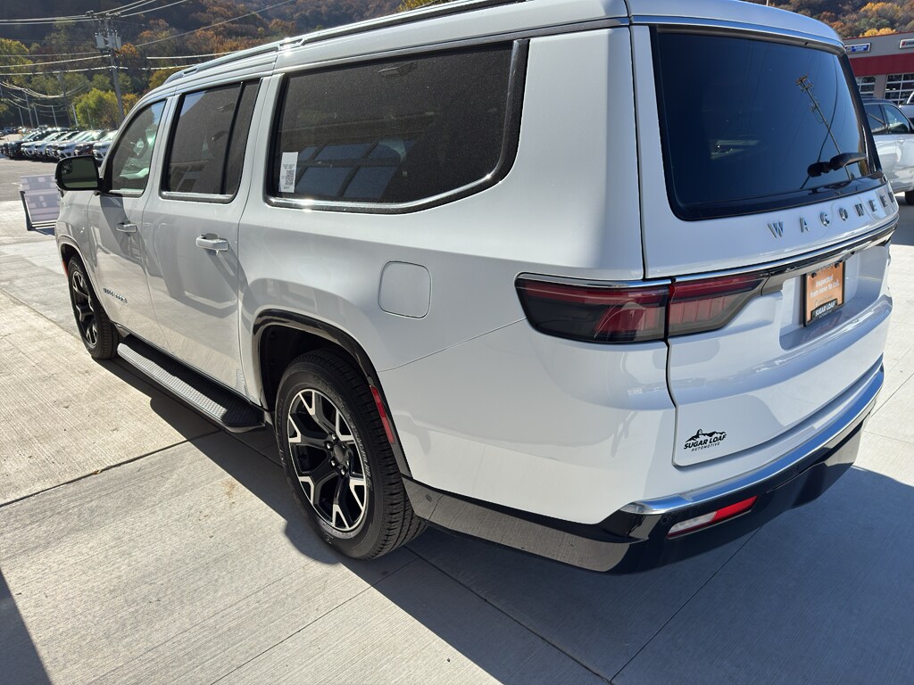 2025 Jeep Wagoneer L Series III photo 4