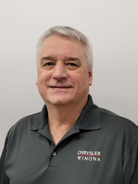 Staff member Scott Hatter from ID_fd67f34986bc