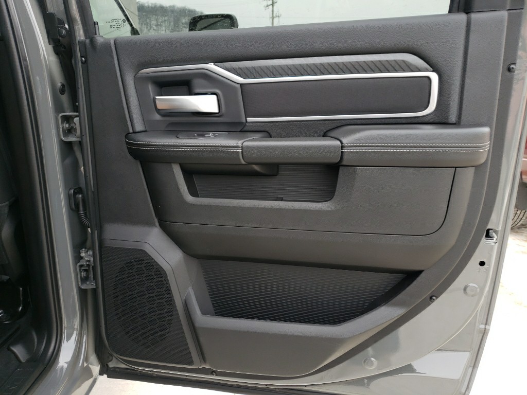 2026 RAM 2500 Big Horn - Photo 17