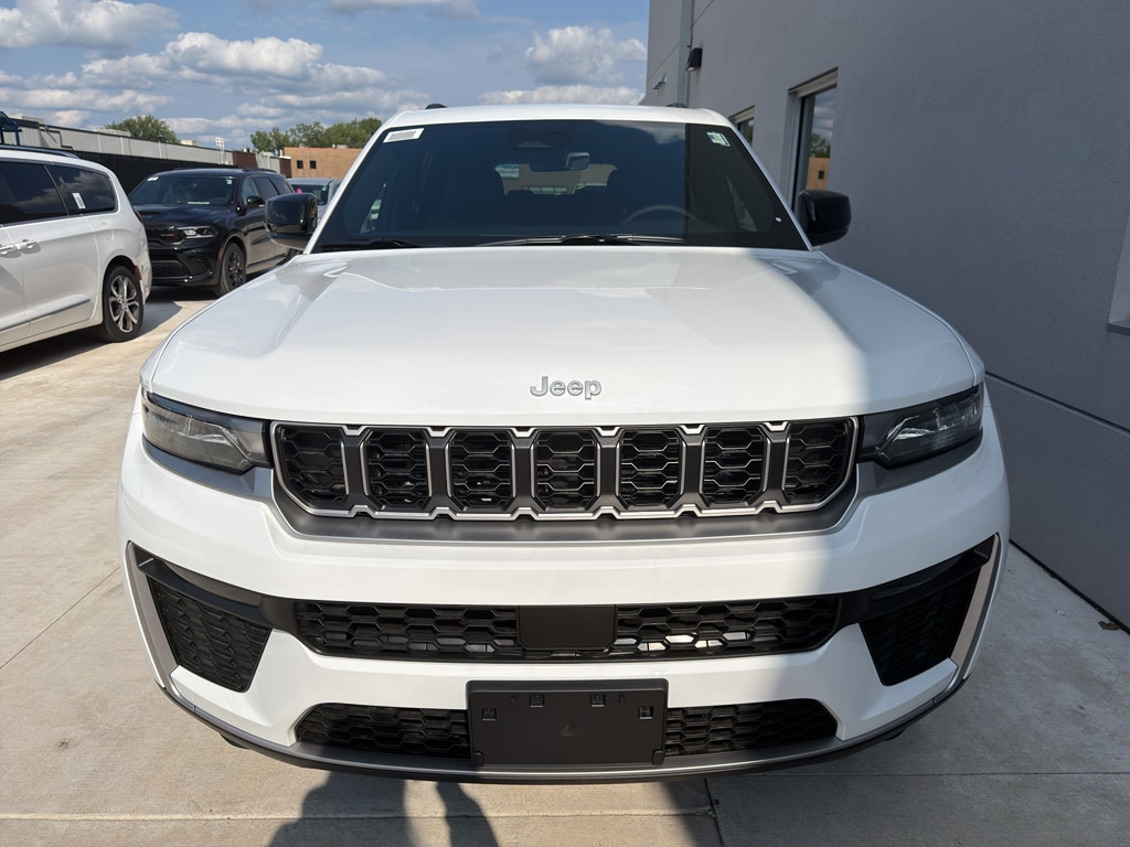 New 2026 Jeep Grand Cherokee L LIMITED 4X4 Sport Utility
