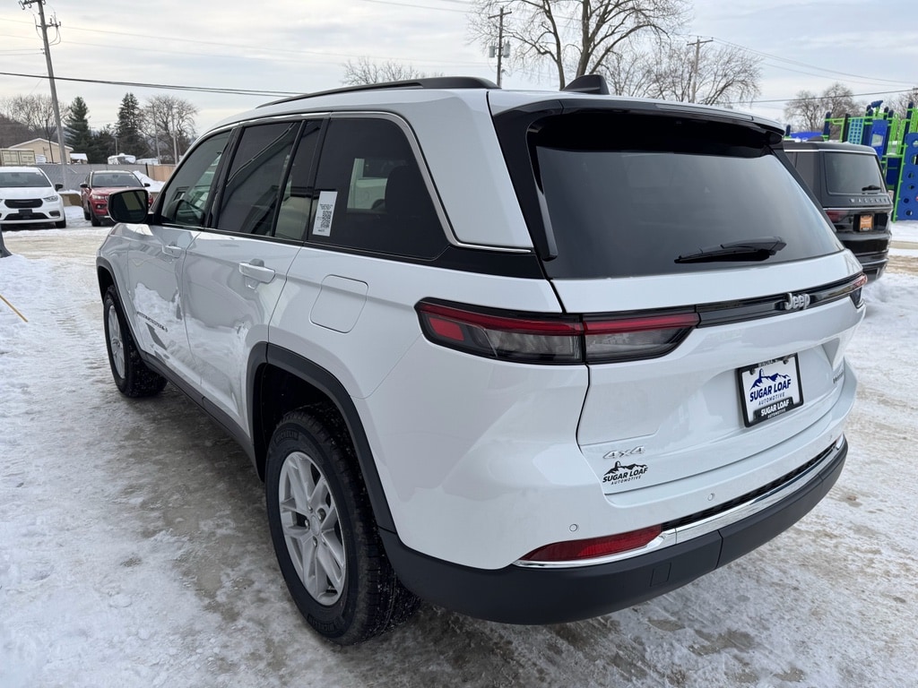 New 2025 Jeep Grand Cherokee LAREDO X 4X4 Sport Utility