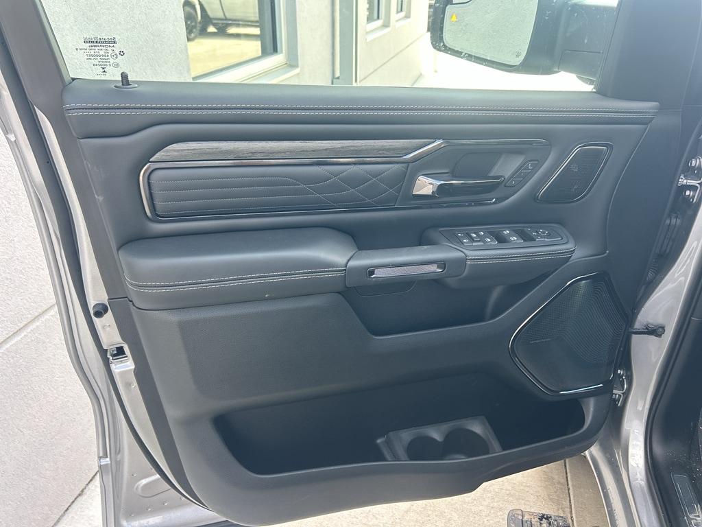 2026 RAM 1500 Limited - Photo 12