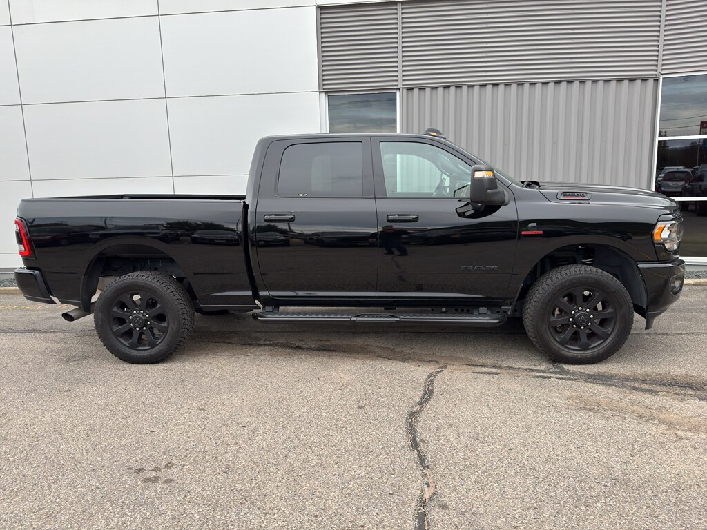 2024 Ram 2500 Big Horn photo 2