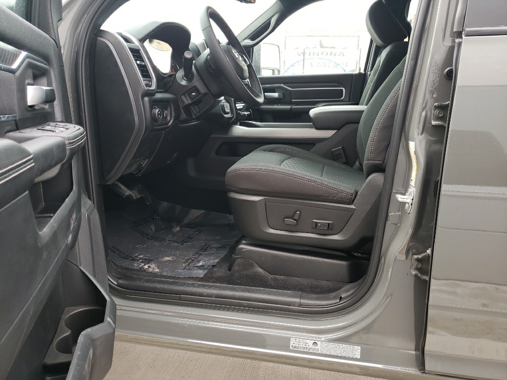 2026 RAM 2500 Big Horn - Photo 11