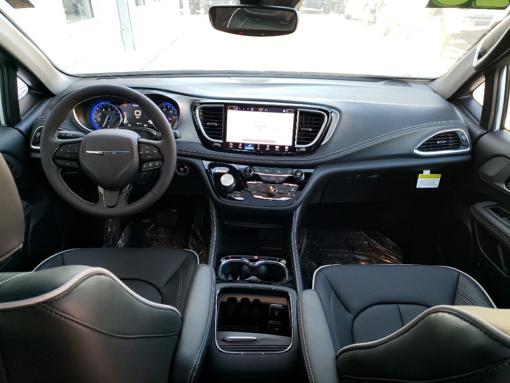 2026 Chrysler Pacifica Limited - Photo 21