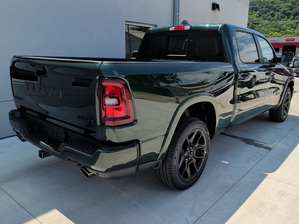 New 2026 Ram 1500 LARAMIE CREW CAB 4X4 6'4 BOX Pickup