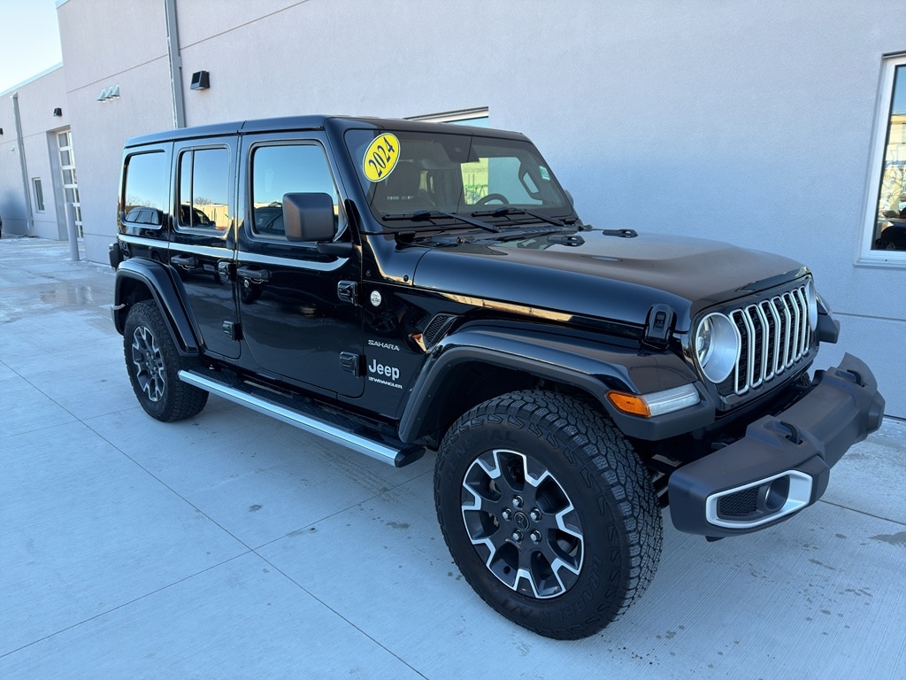 2024 Jeep Wrangler 4-Door Sahara's photo