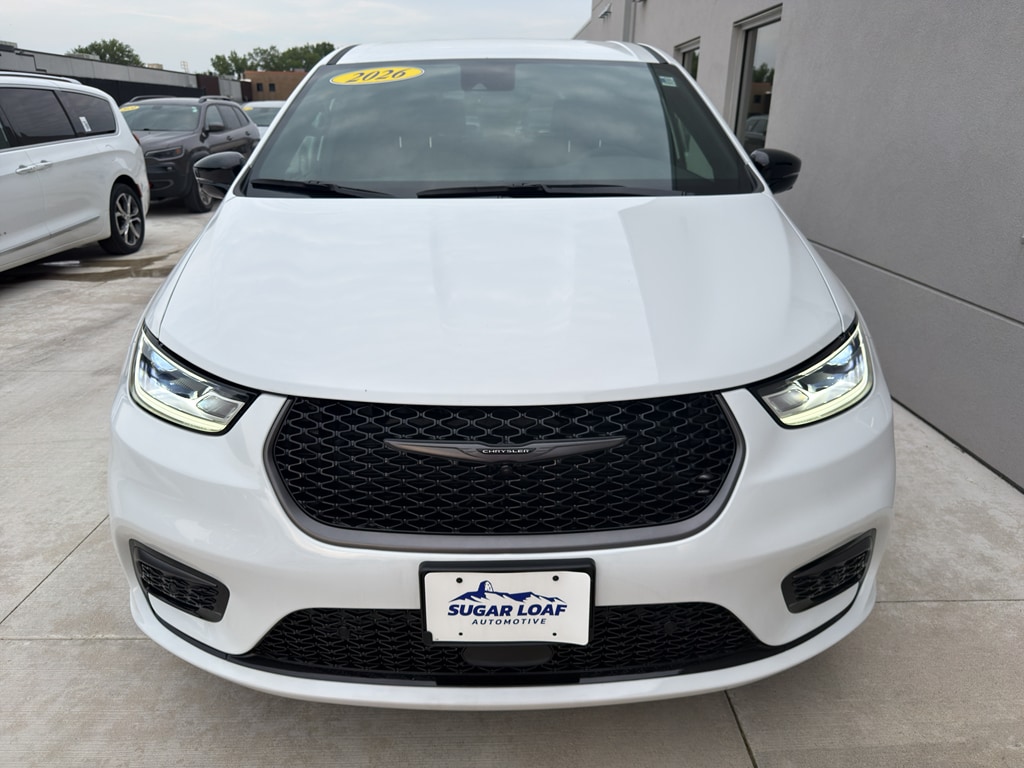 New 2026 Chrysler Pacifica SELECT AWD Passenger Van
