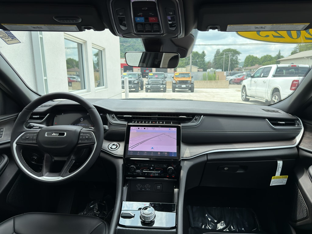2025 Jeep Grand Cherokee L Limited - Photo 23