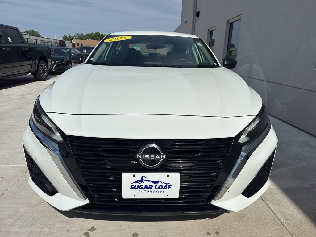 Used 2025 Nissan Altima SV Sedan