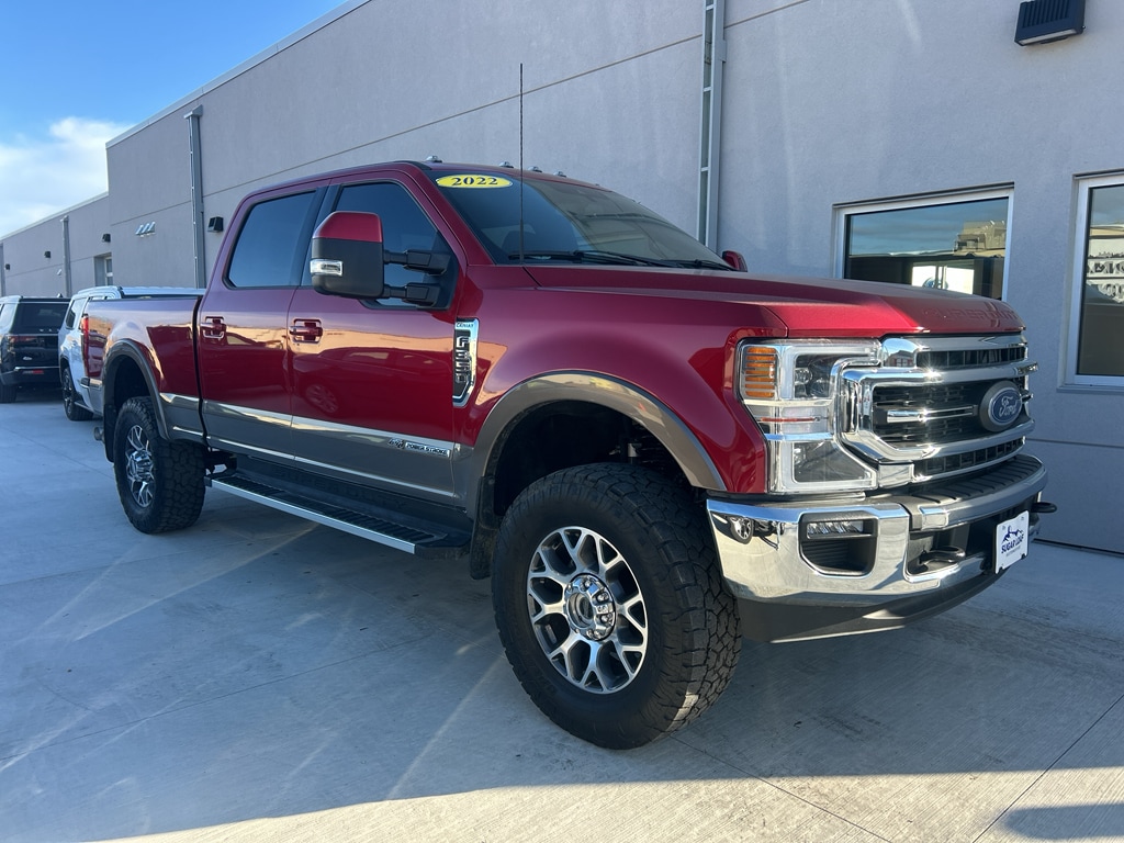 2022 Ford F-350 Super Duty Lariat's photo