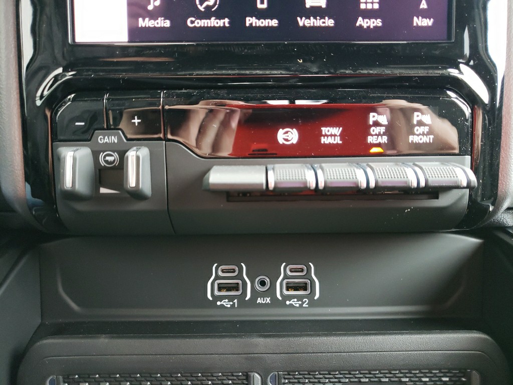 2026 RAM 2500 Big Horn - Photo 28