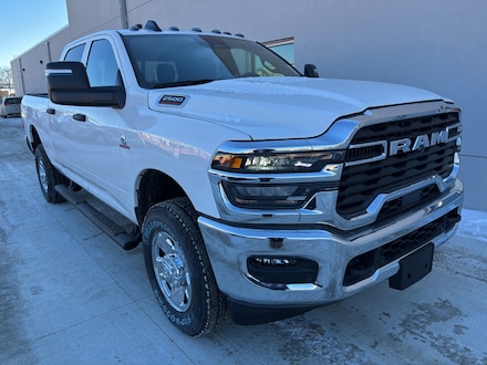 2026 Ram 2500 TRADESMAN CREW CAB 4X4 6'4 BOX Pickup
