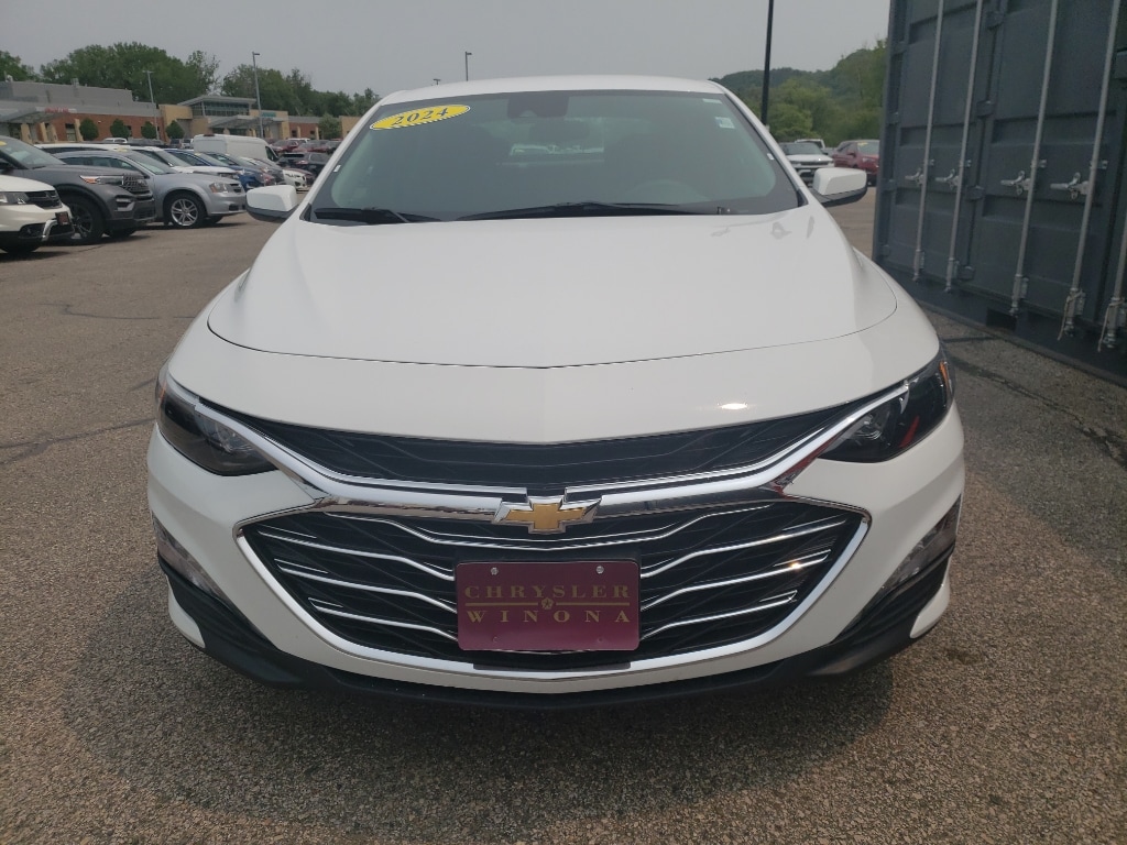Used 2024 Chevrolet Malibu 1LT with VIN 1G1ZD5ST8RF216469 for sale in Winona, Minnesota
