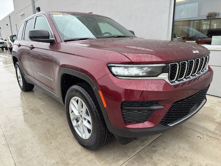 2026 Jeep Grand Cherokee LAREDO X 4X4 Sport Utility