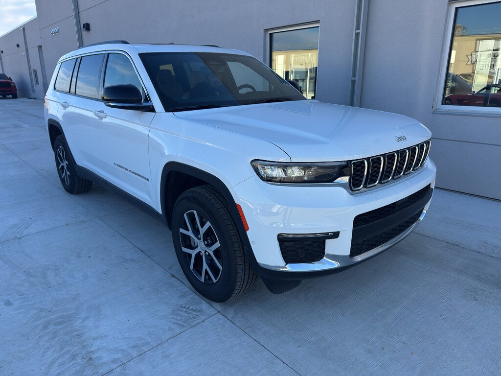 2024 Jeep Grand Cherokee Limited photo 4