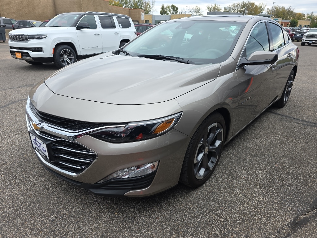 Used 2024 Chevrolet Malibu 1LT with VIN 1G1ZD5ST0RF235209 for sale in Winona, Minnesota