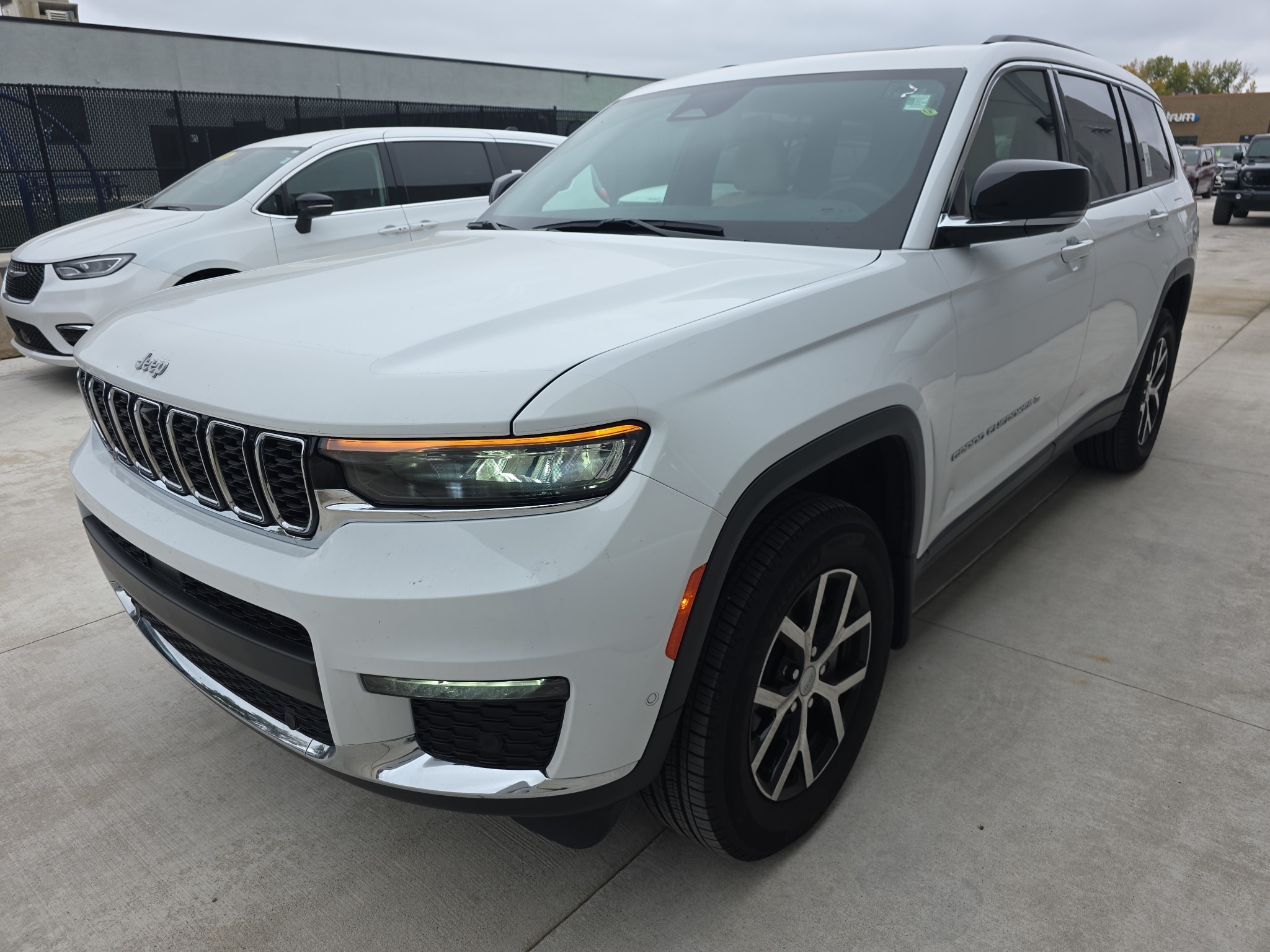 Used 2025 Jeep Grand Cherokee L Limited with VIN 1C4RJKBG4S8693234 for sale in Winona, Minnesota