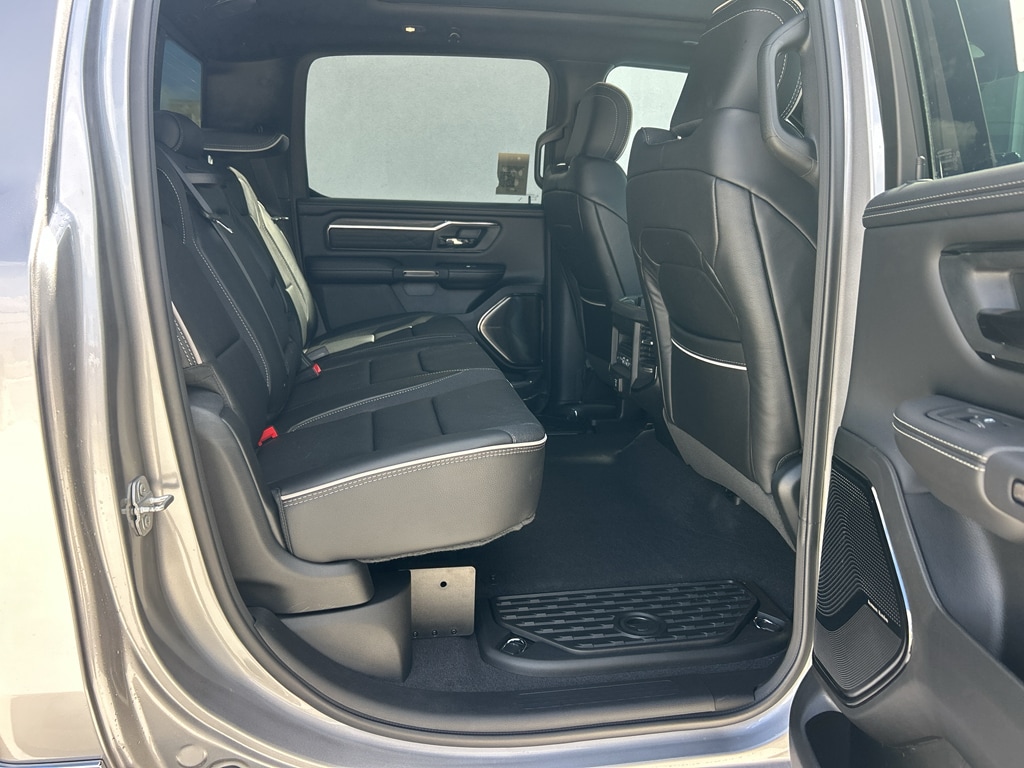 2026 RAM 1500 Limited - Photo 17