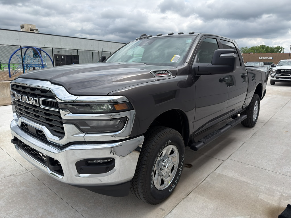 New 2026 Ram 2500 TRADESMAN CREW CAB 4X4 6'4 BOX Pickup