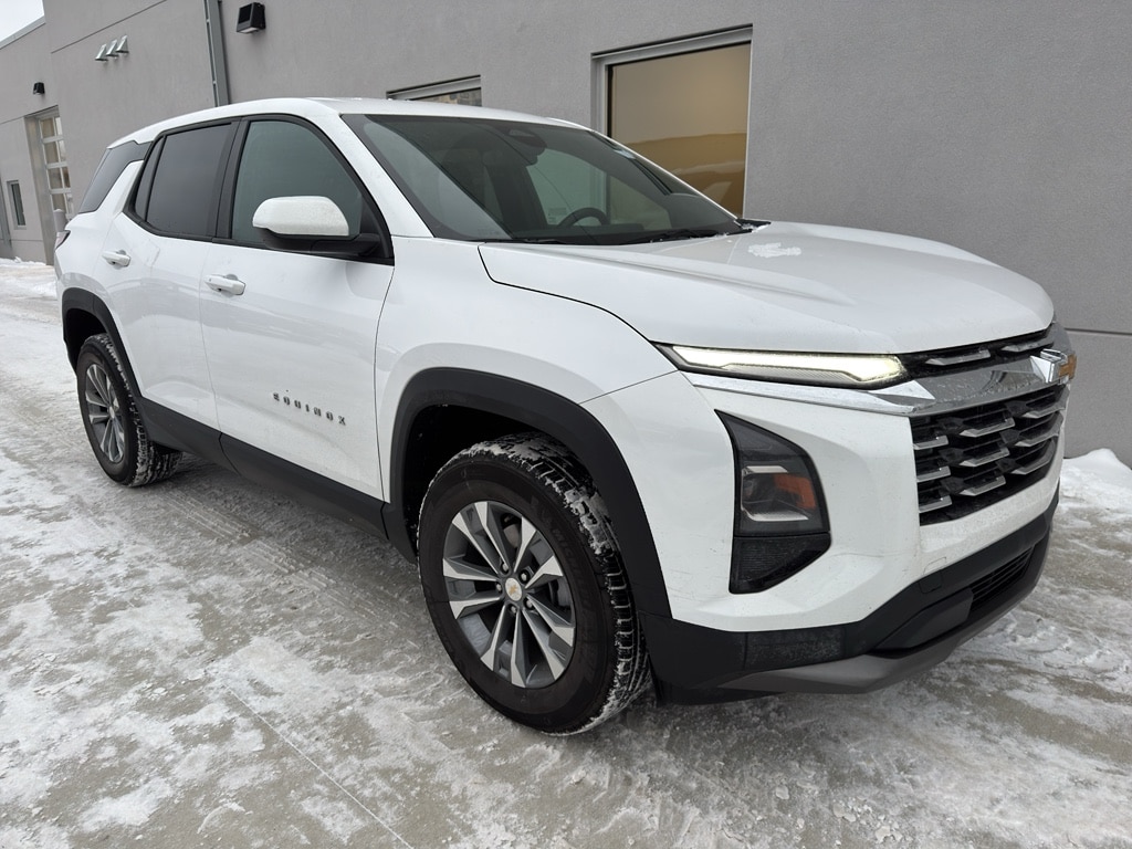 2025 Chevrolet Equinox LT's photo