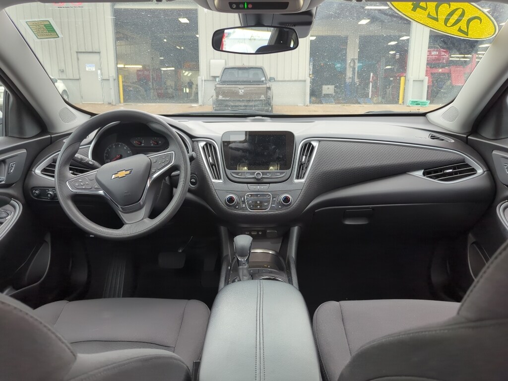 Used 2024 Chevrolet Malibu 1LT Sedan